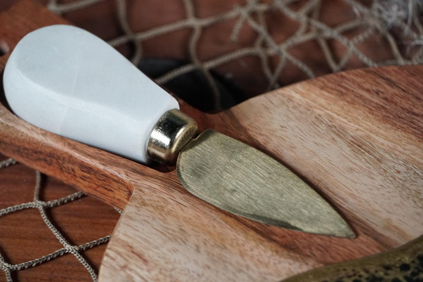 Black with Gold Waves Round Charcuterie board | Serving Tray