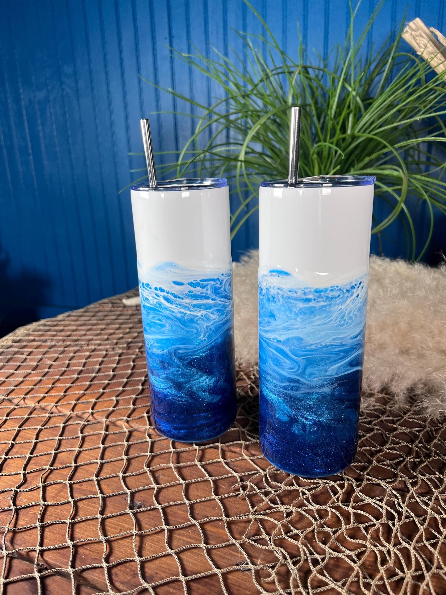 Ocean Waves 20 oz Insulated Drink Tumbler | Coastal Decor