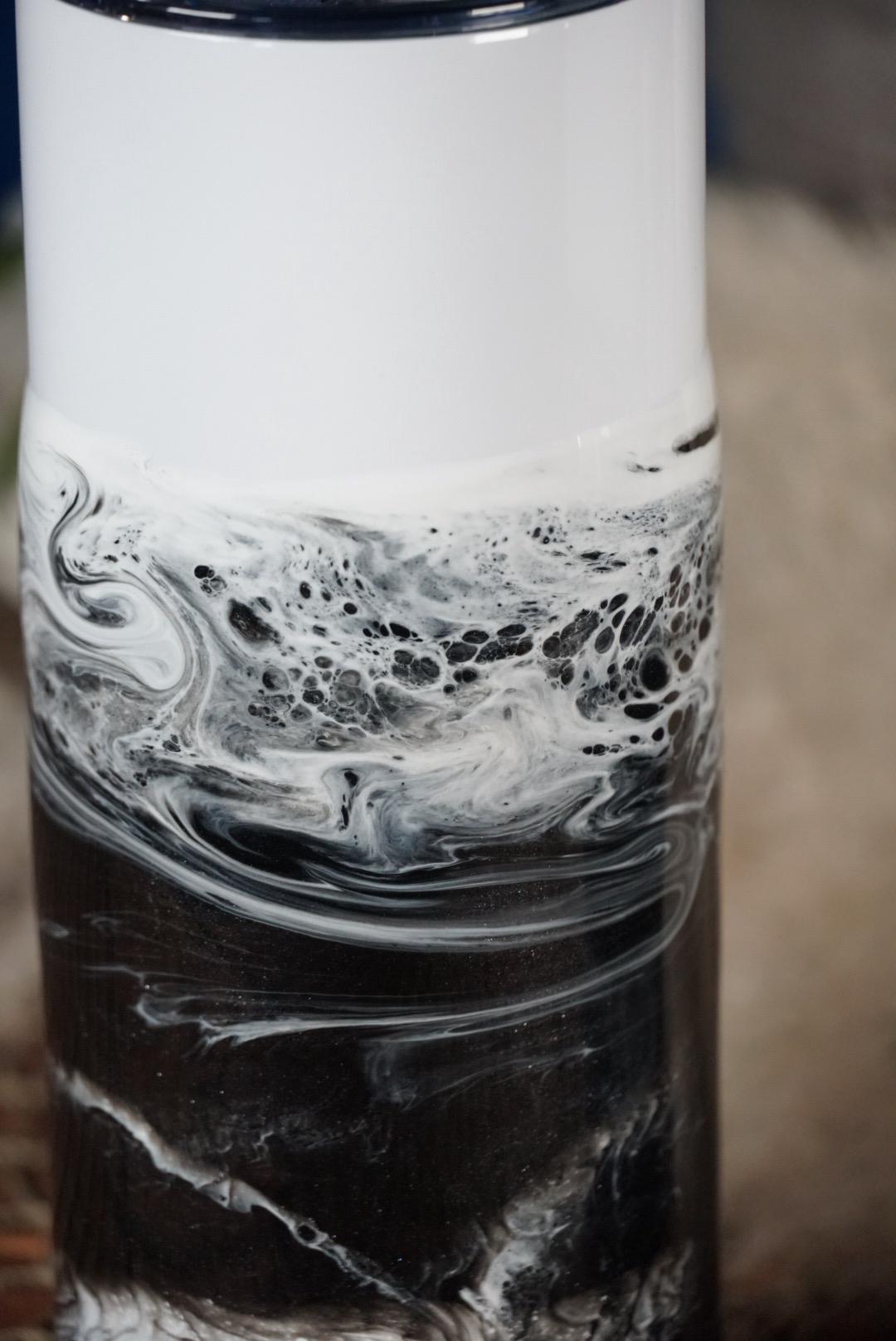 Black and White Waves 20 oz Insulated Drink Tumbler | Coastal Decor
