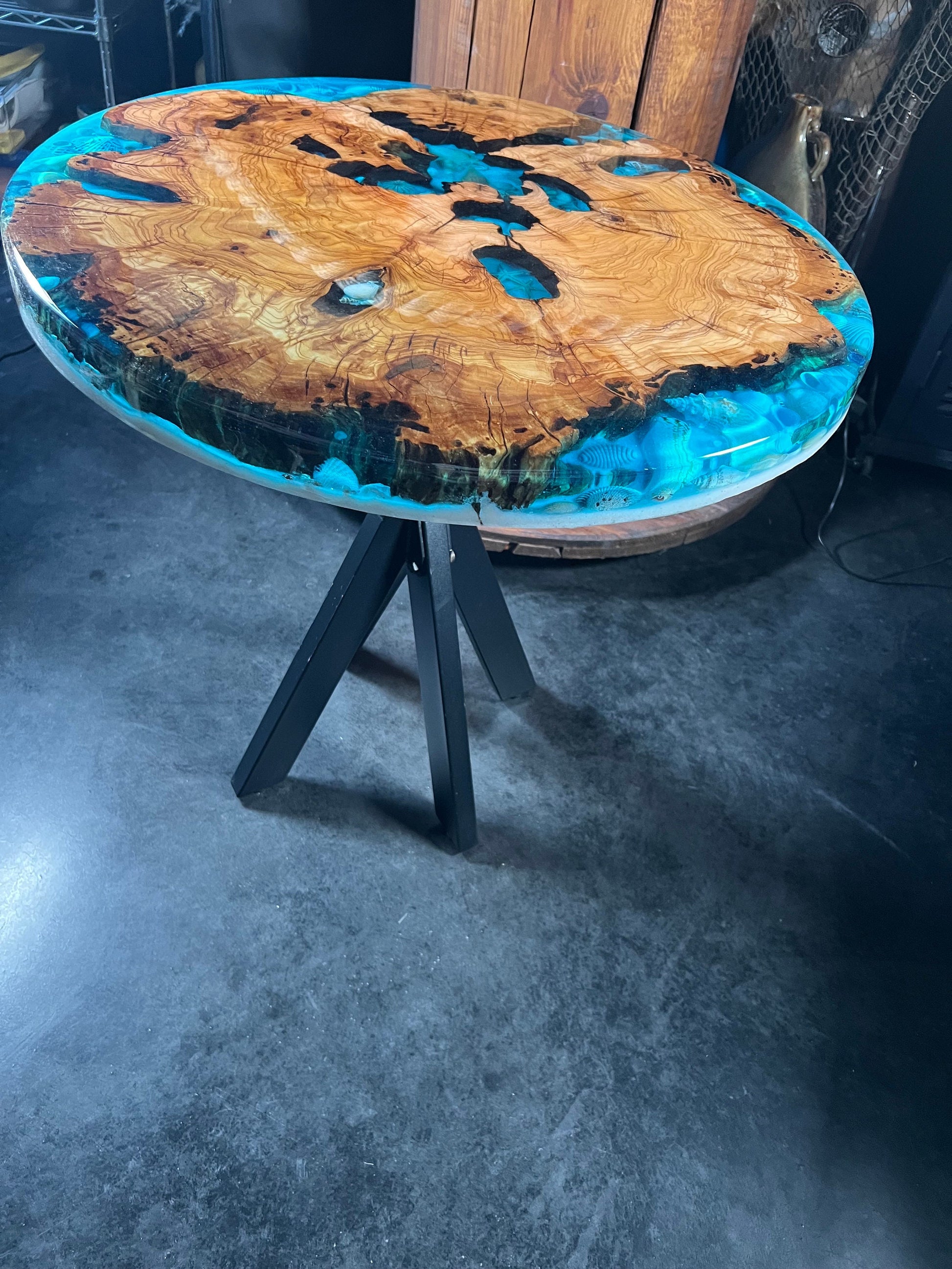 Ocean view Sea shell, Blue, Olive Wood Round Table, coffee table, accent table