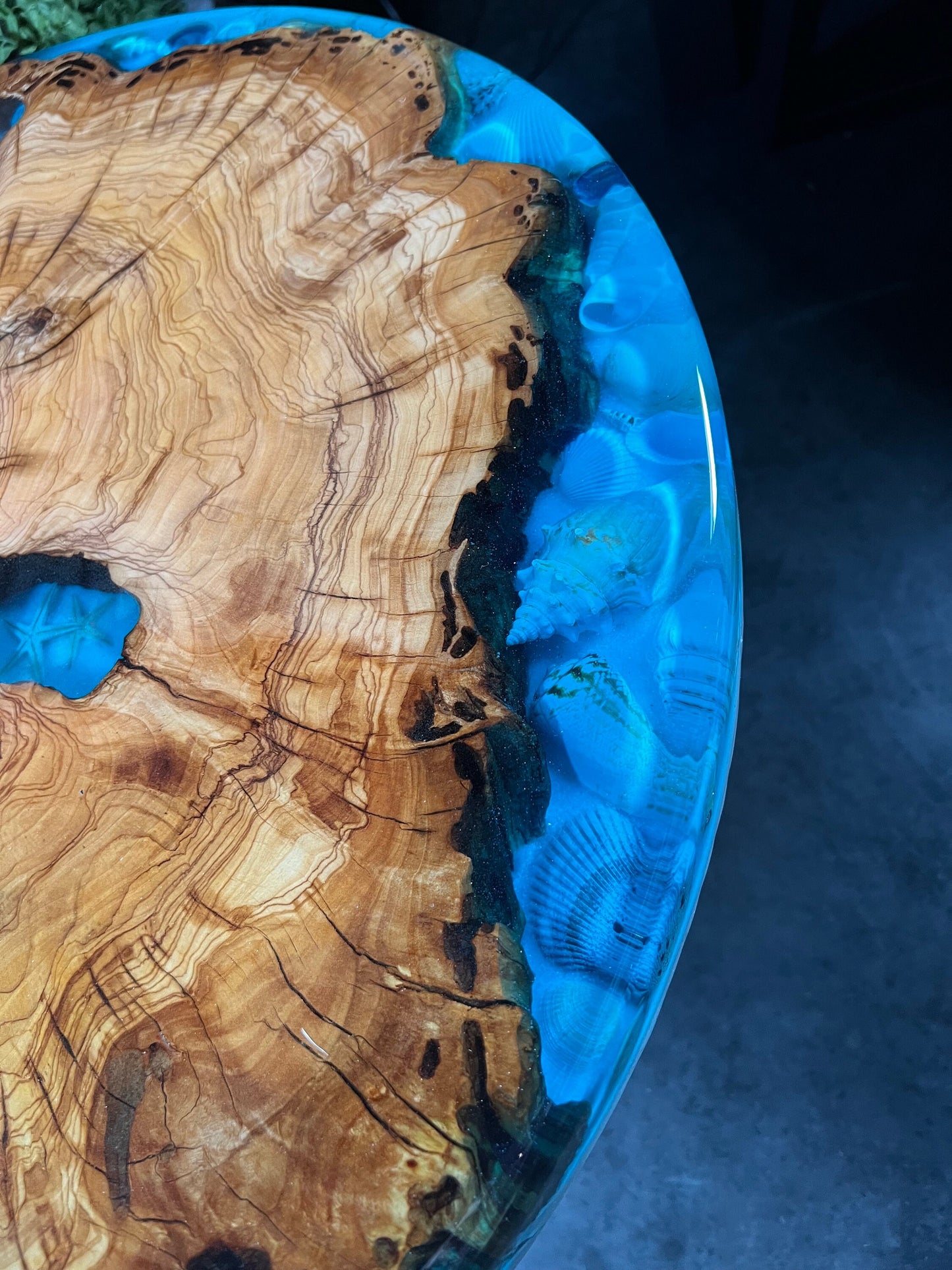 Ocean view Sea shell, Blue, Olive Wood Round Table, coffee table, accent table