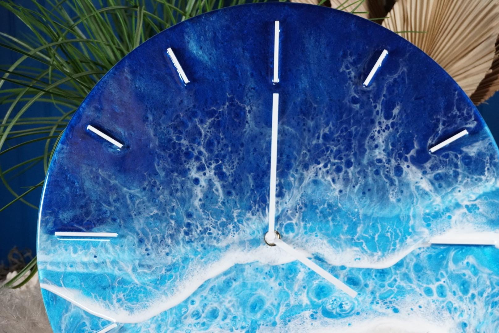 Ocean Waves and Sea Shell Clock