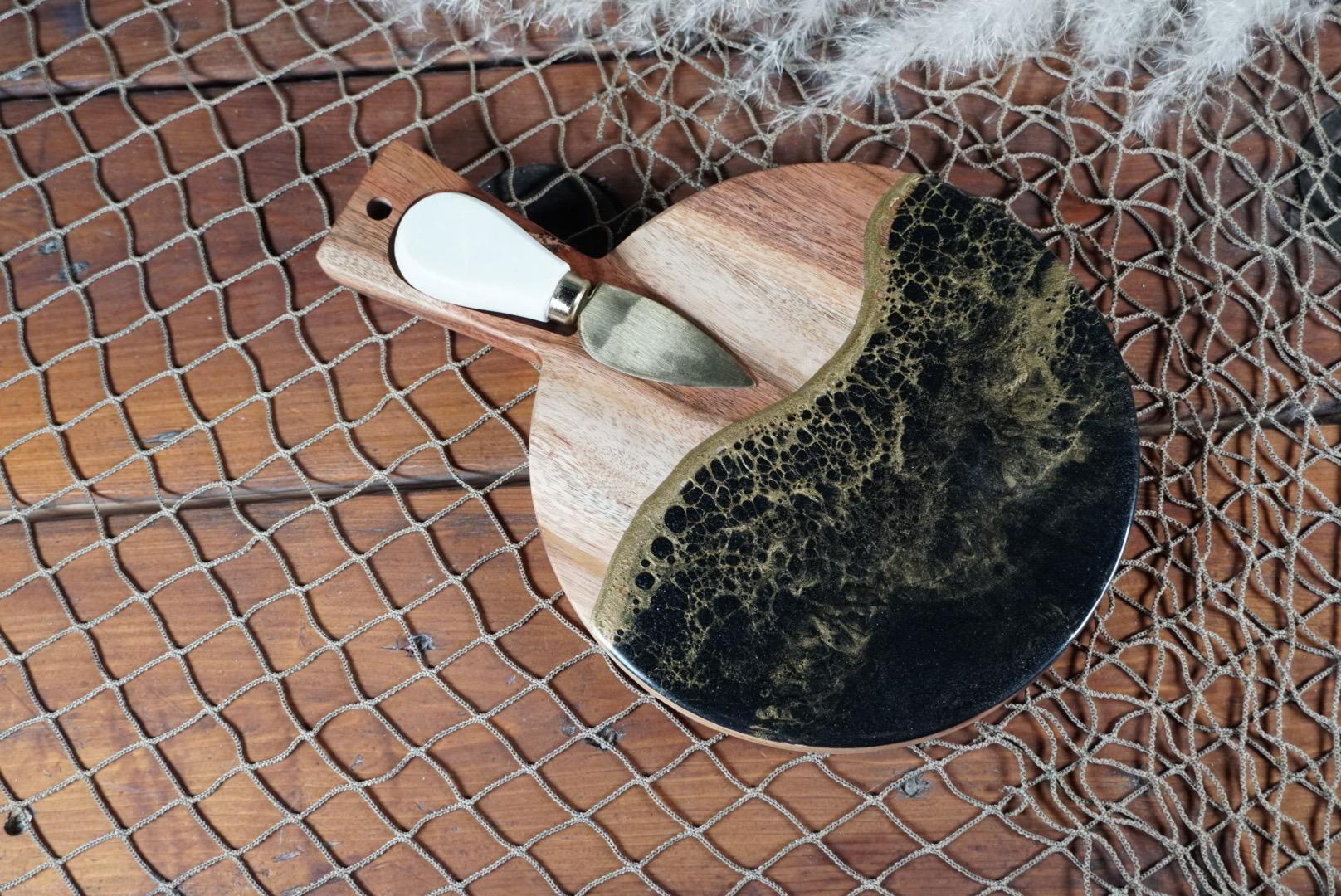 Round wooden Black with Gold Waves Charcuterie boards | Serving Trays