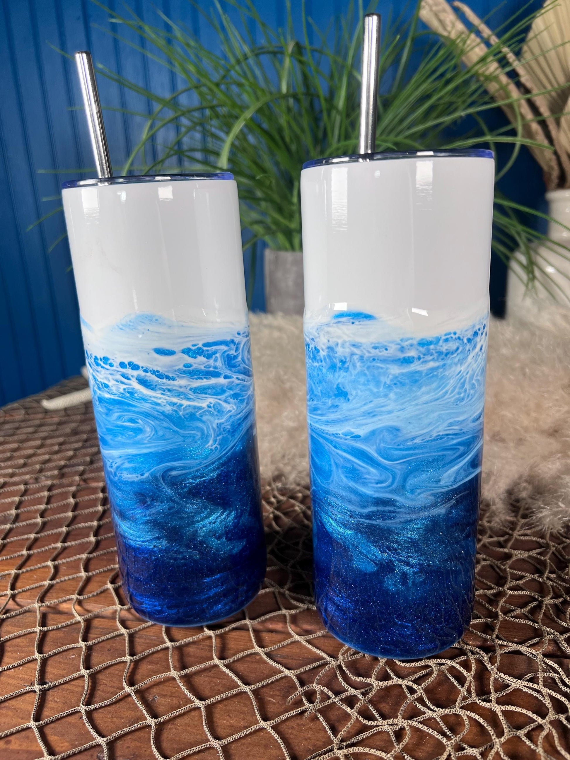 Ocean Waves 20 oz Insulated Drink Tumbler | Coastal Decor
