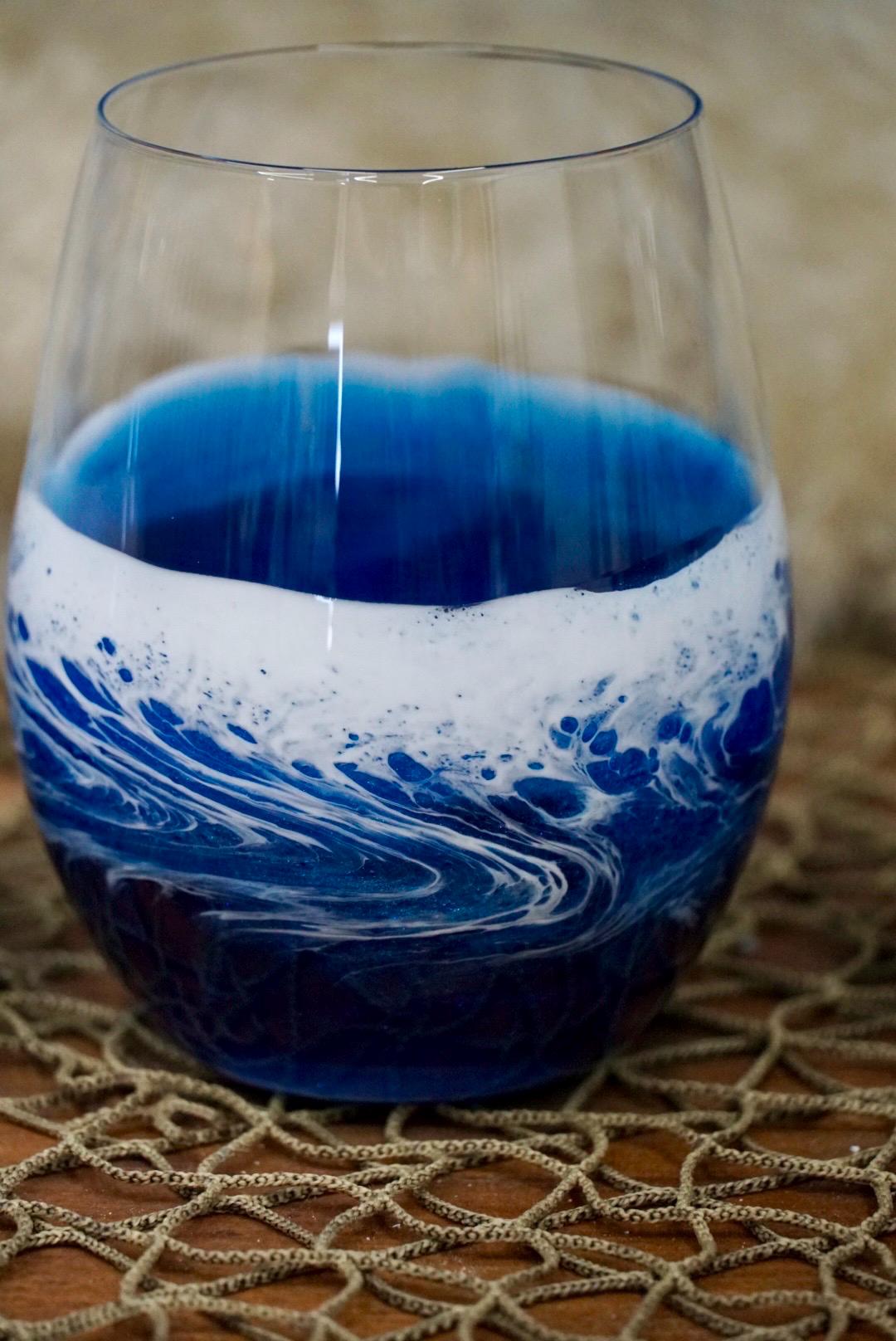Ocean Waves Wine Glasses | Coastal Decor