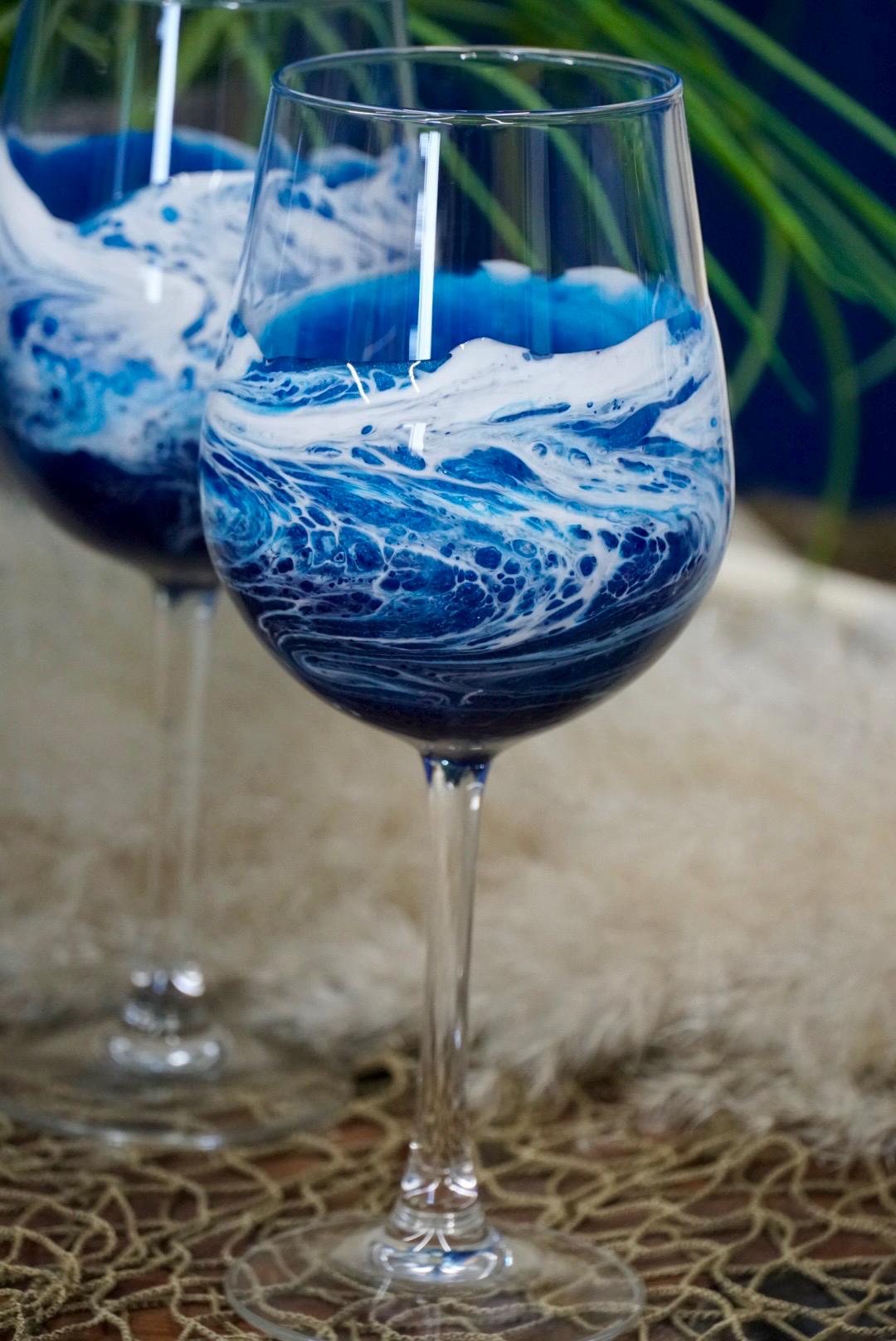 Ocean Waves Wine Glasses | Coastal Decor