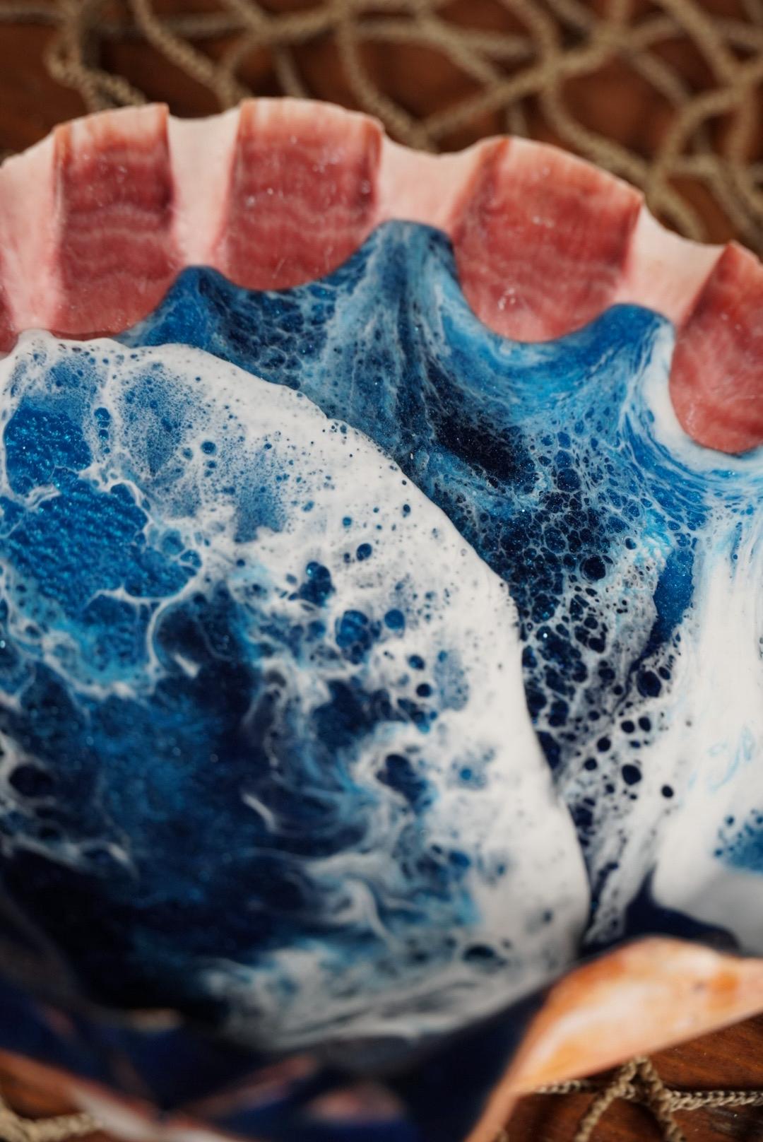 Sea Shell with Waves