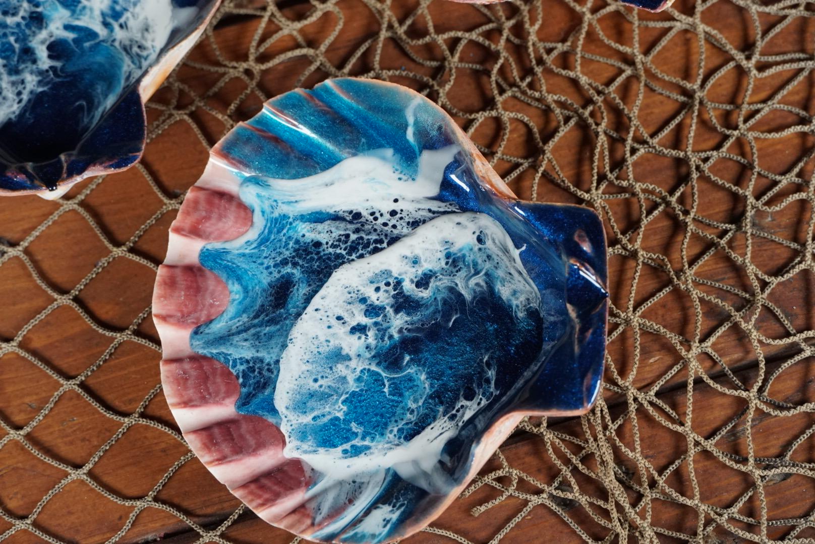Sea Shell with Waves
