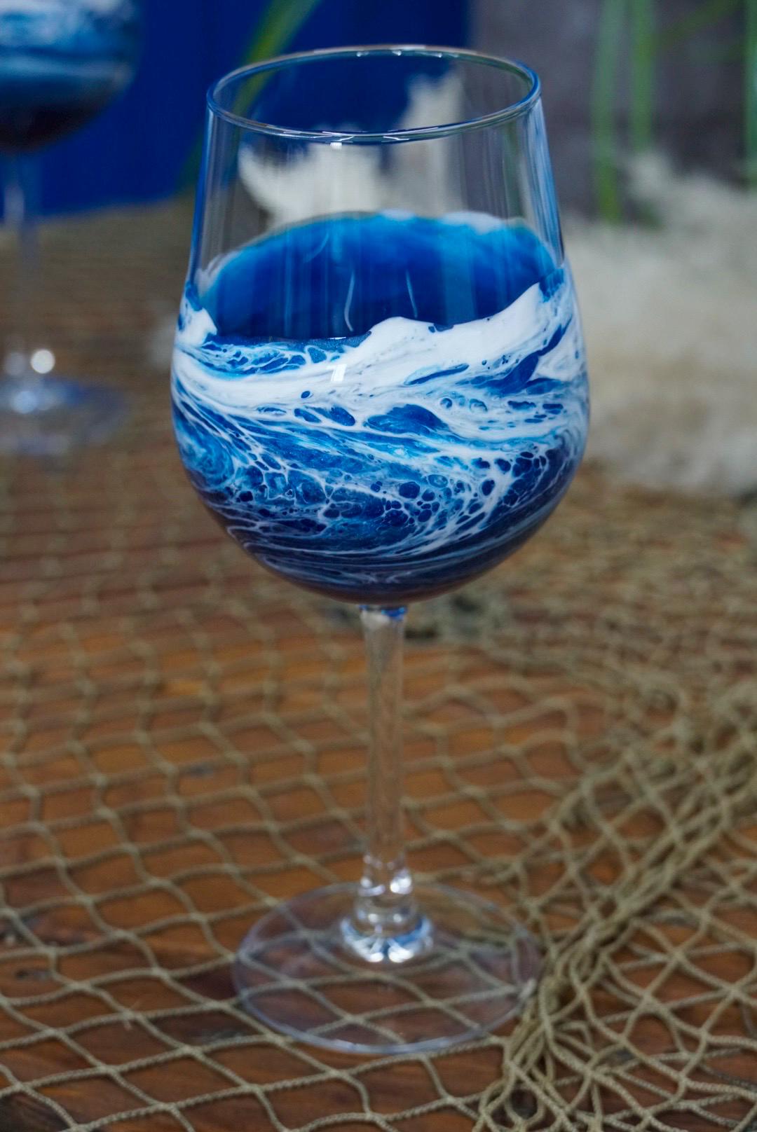 Ocean Waves Wine Glasses | Coastal Decor