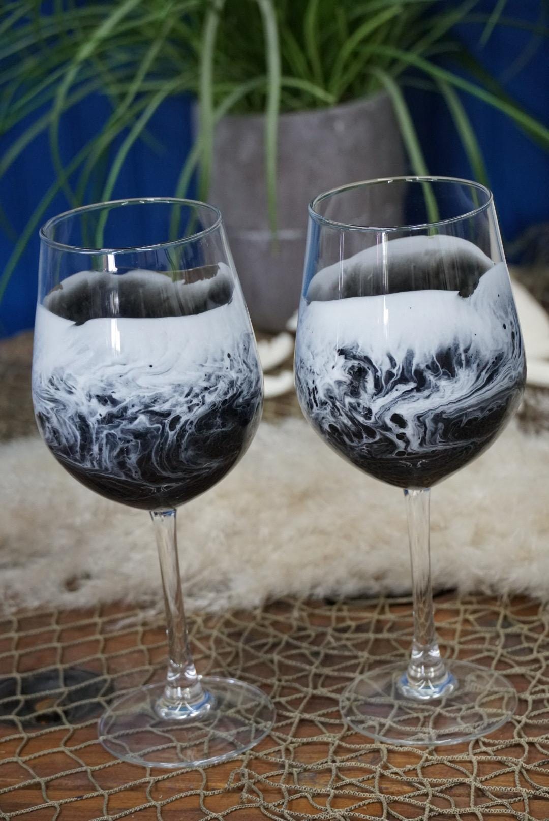 Black with Ocean Waves Wine Glasses | Coastal Decor