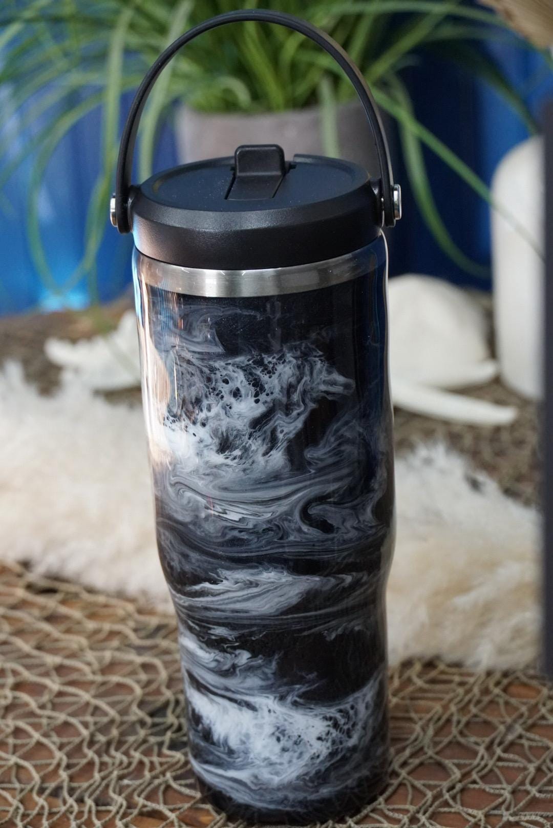 Black & White Waves Water Bottle