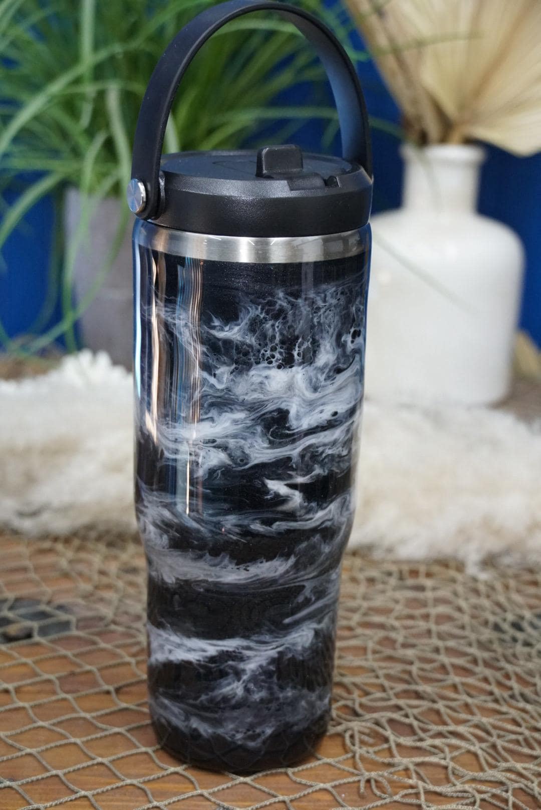 Black & White Waves Water Bottle