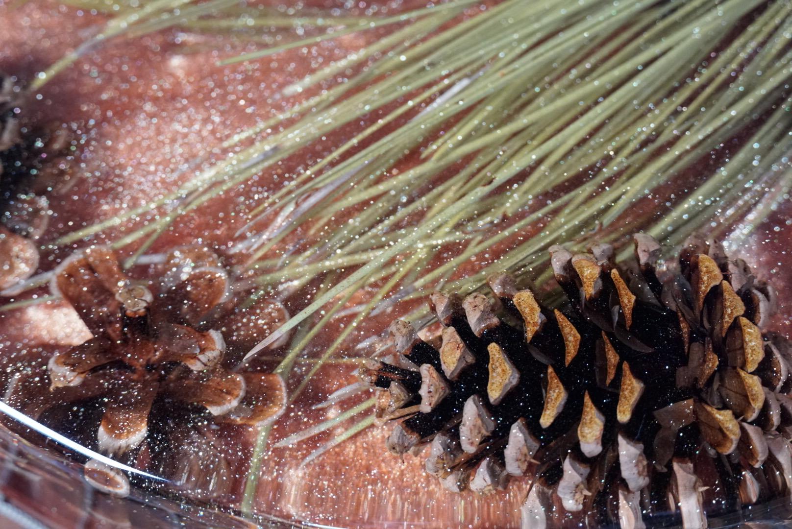 Pinecone Lazy Susan