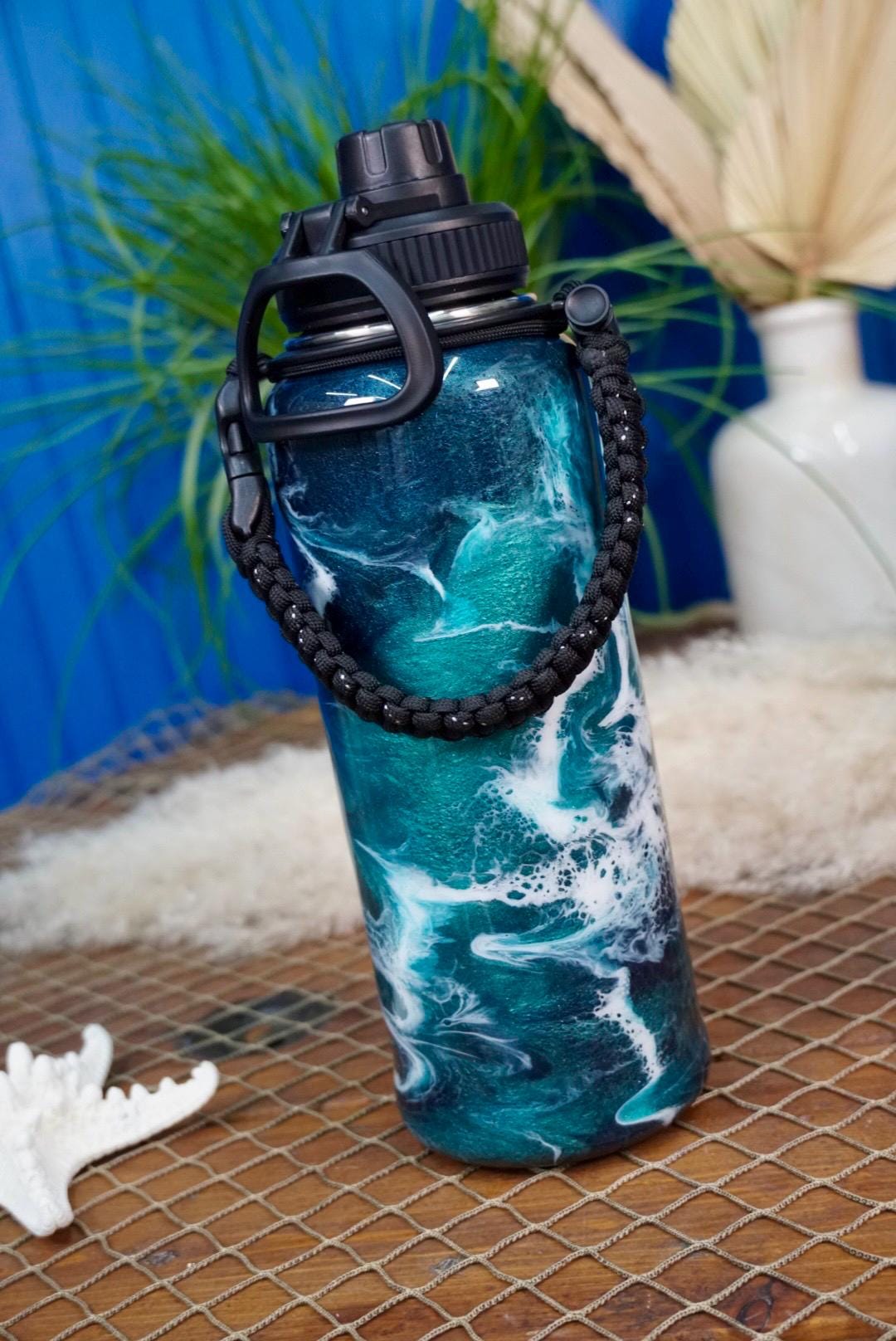Turquoise Waves Insulated Water Bottle Thermos Sports Bottle