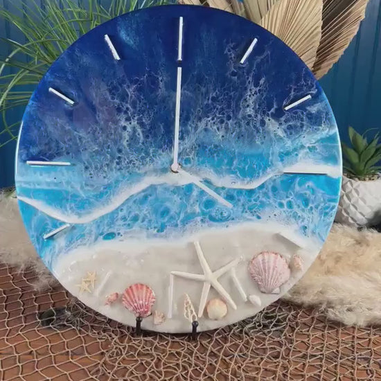 Ocean Waves and Sea Shell Clock