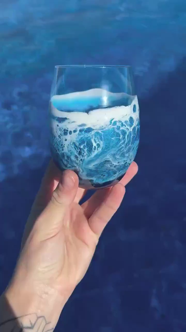 Ocean Waves Wine Glasses | Coastal Decor