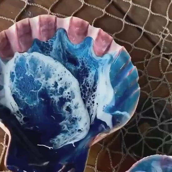 Sea Shell with Waves