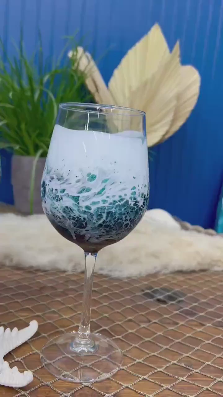Turquoise Waves Wine Glasses | Coastal Decor
