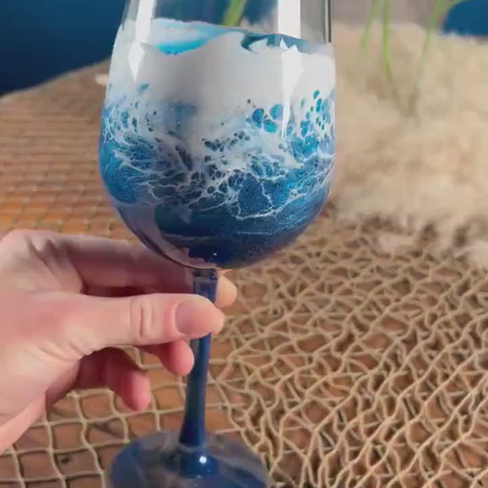 Ocean Waves Wine Glasses | Coastal Decor