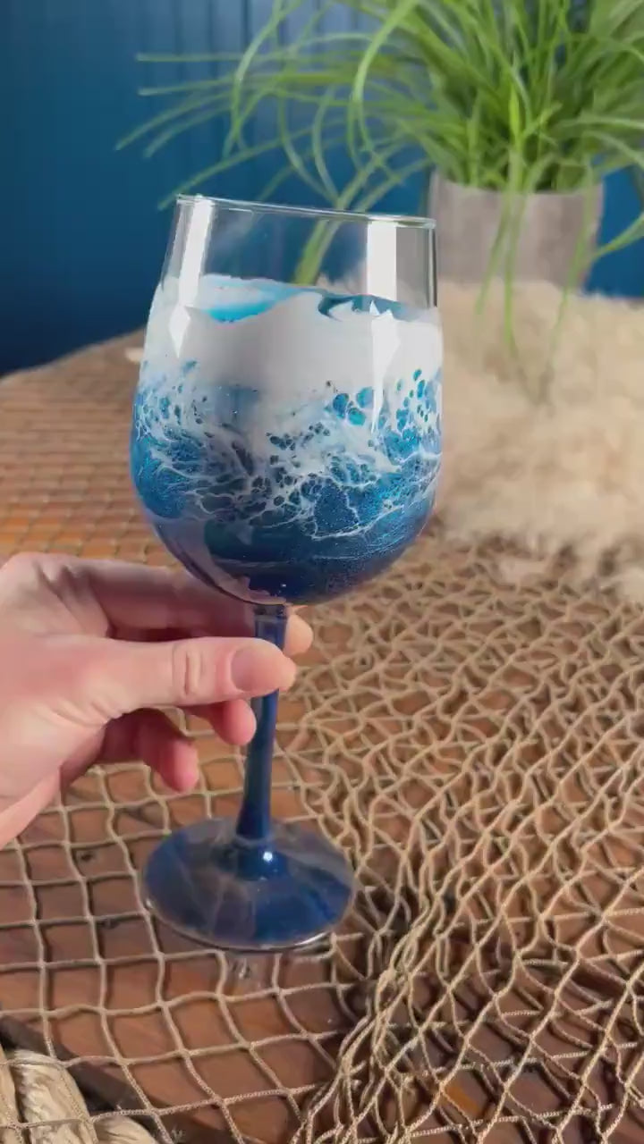Ocean Waves Wine Glasses | Coastal Decor